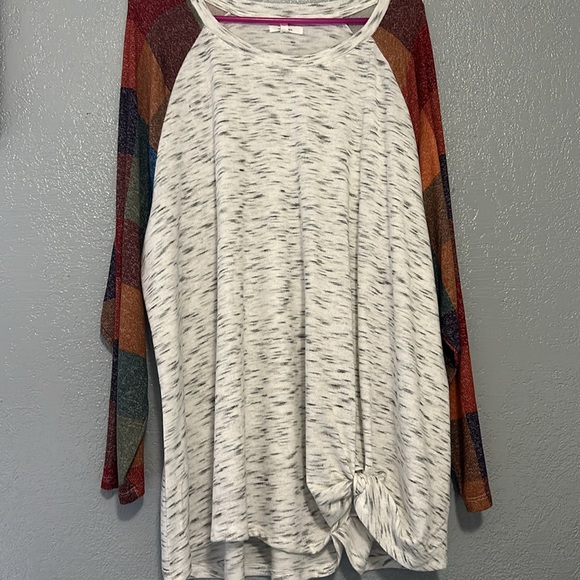 Maurcies long sleeve shirt - Picture 2 of 2